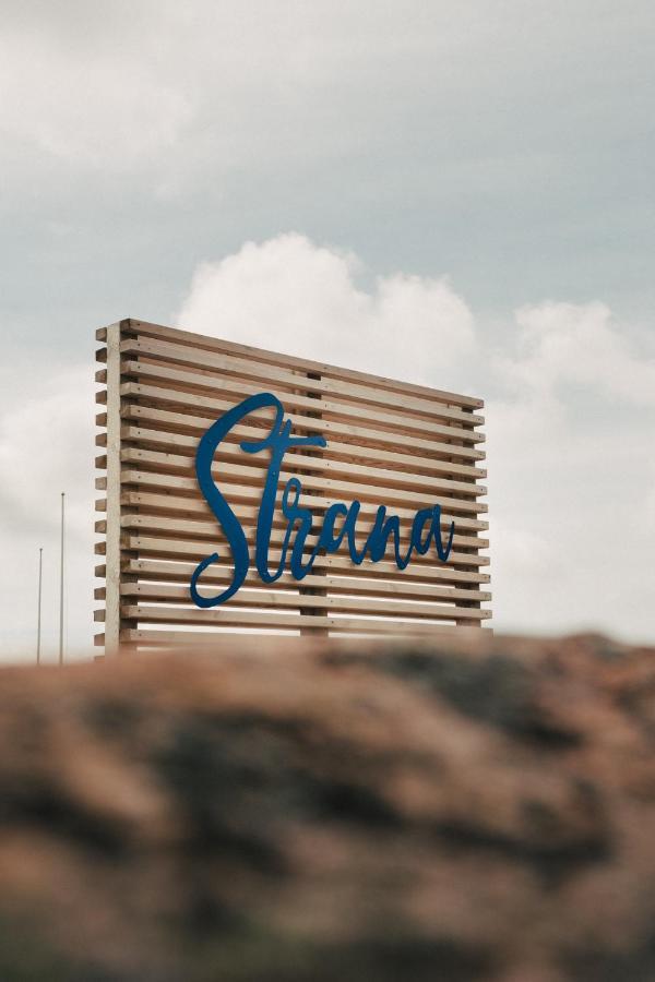 Hotel Strana Halleviksstrand ภายนอก รูปภาพ